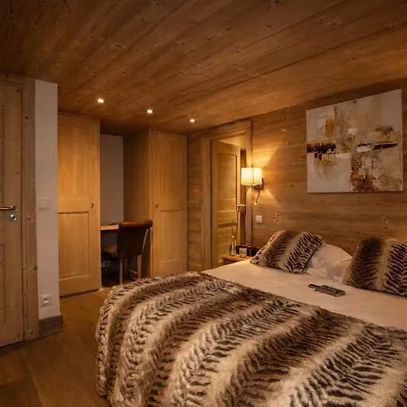 Wonderful, Spacious And Quiet In Апартаменти Куршавель