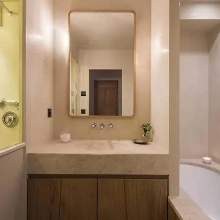 Wonderful, Spacious And Quiet In Апартаменти Куршавель
