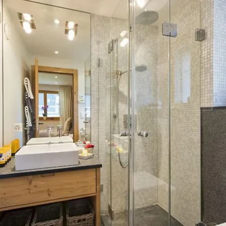 Апартаменти Wonderful, Spacious And Quiet In *